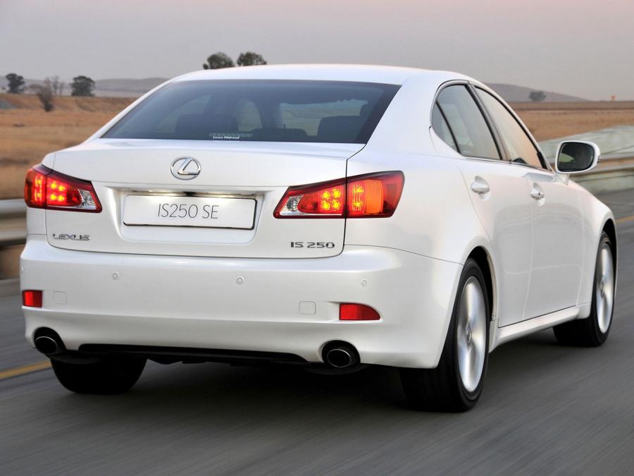  Lexus IS250 SE 2008 года  (ZA) (фото 3 из 13)